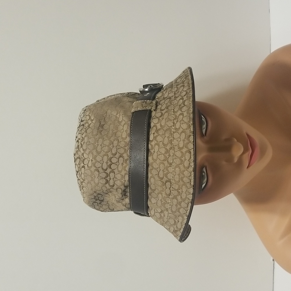 EUC Coach bucket hat leather in trim, brown/tan